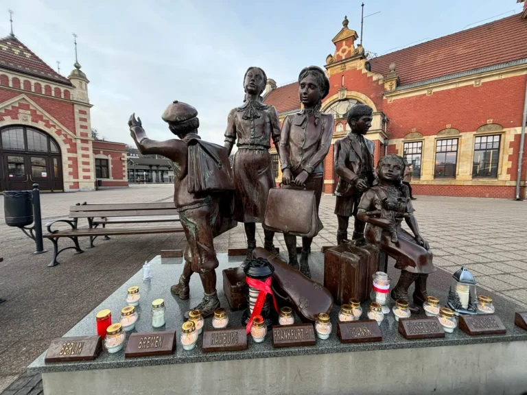Kindertransport Memorial, Gdansk